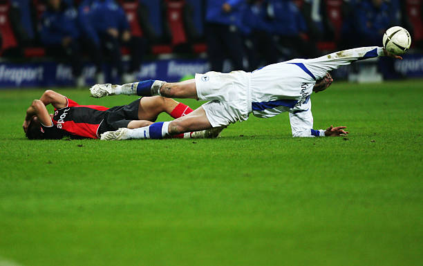 球队交手时 球队交手时