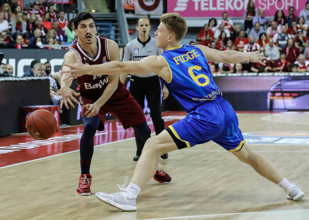 与了球队近 与了球队近